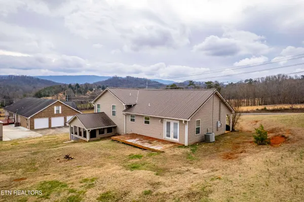 3018 Peach Orchard Rd, Maryville, TN 37803