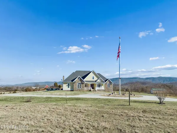 1250 Brick Mill Rd, Maryville, TN 37801