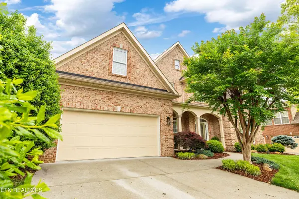 12618 Hunters Creek LN, Knoxville, TN 37922