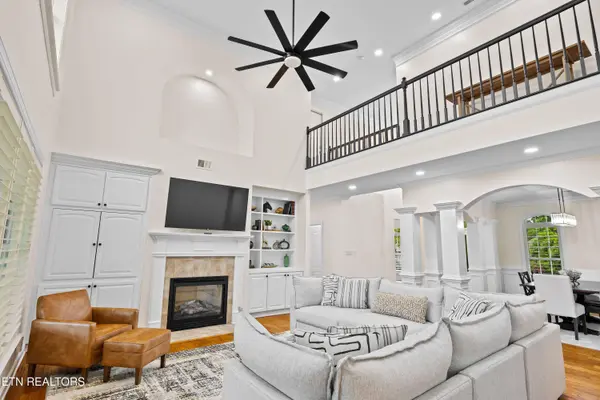 12618 Hunters Creek LN, Knoxville, TN 37922