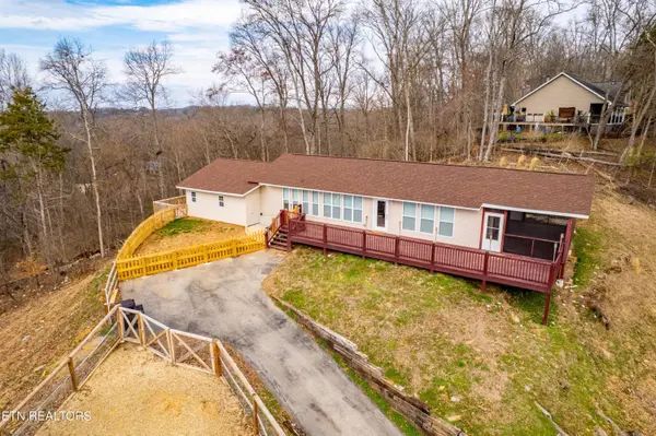 4431 Deer Run DR, Louisville, TN 37777