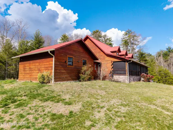 180 Mcjunkin Rd, Tellico Plains, TN 37385