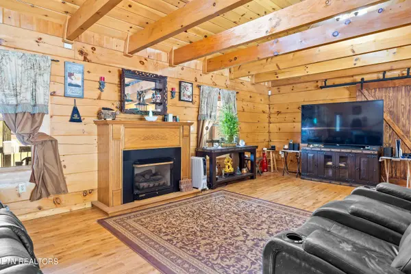 180 Mcjunkin Rd, Tellico Plains, TN 37385