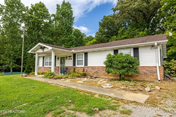 126 Jerry Cardin LN, Friendsville, TN 37737