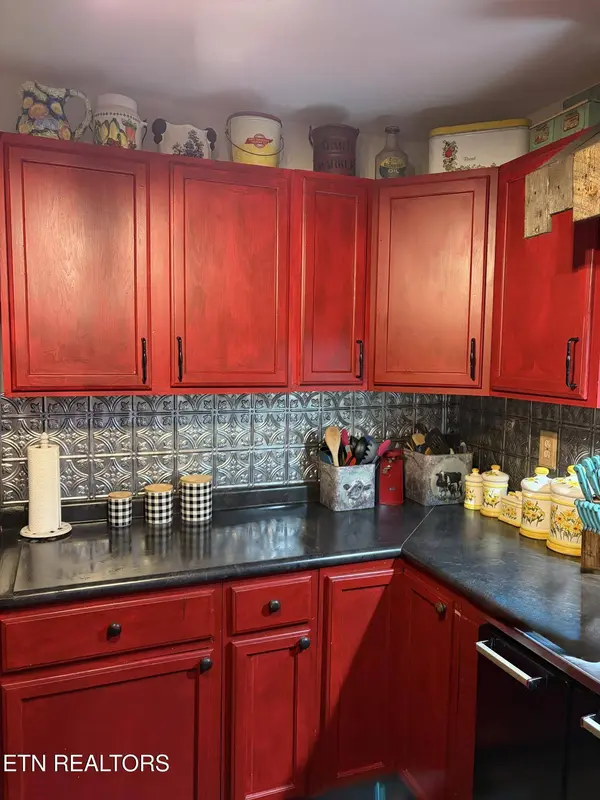 586 Rugby Hwy, Robbins, TN 37852