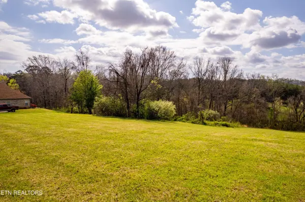 2526 Red Wing WAY, Maryville, TN 37801