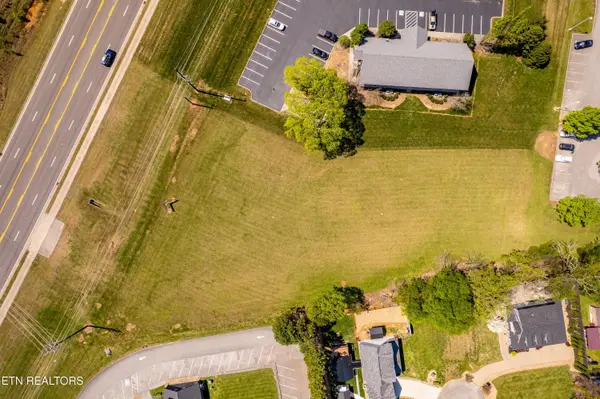 8017 Lamar Alex Pkwy, Townsend, TN 37882