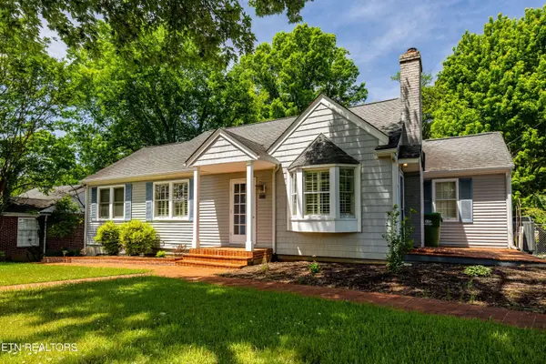 1105 Sterling Ave, Maryville, TN 37803