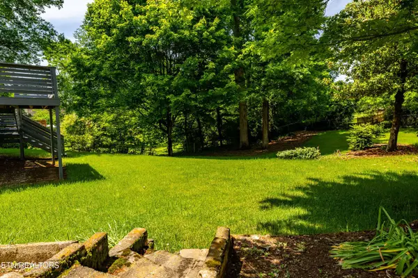 1105 Sterling Ave, Maryville, TN 37803