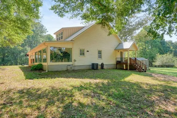 1165 Bartow ST, Waleska, GA 30183