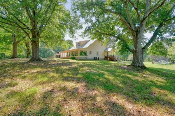 1165 Bartow ST, Waleska, GA 30183