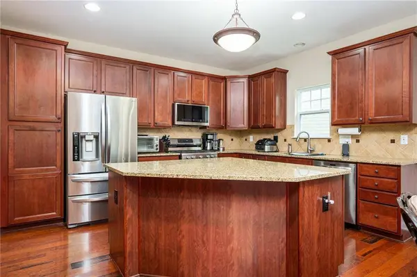 538 Olympic WAY, Acworth, GA 30102