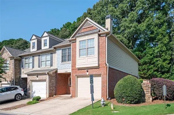 100 Red Barn LN, Acworth, GA 30102