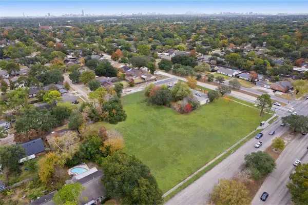 11122 Hillcroft ST, Houston, TX 77096