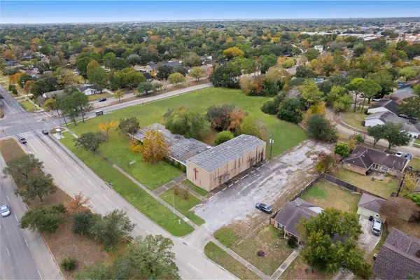 11122 Hillcroft ST, Houston, TX 77096