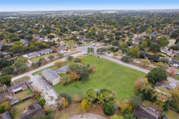 11122 Hillcroft ST, Houston, TX 77096