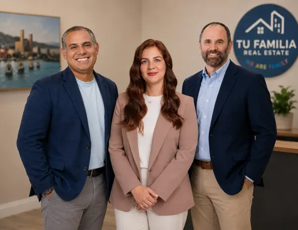 Maidelys Avila Medina, Gonzalo Mejia, and Michael Leachman, the broker leadership team at Tu Familia Real Estate, providing experienced guidance, mentorship, and support for real estate agents in Jacksonville, Florida.
