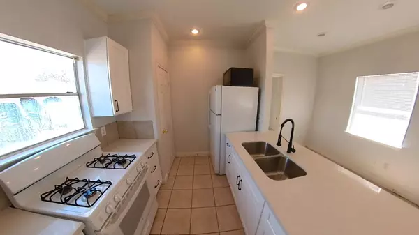 5504-5508 Texas ST, Houston, TX 77011