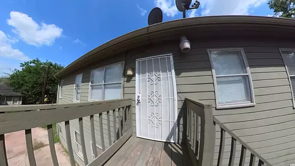 5504-5508 Texas ST, Houston, TX 77011