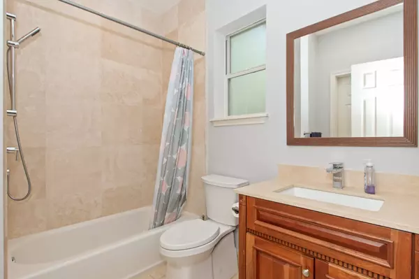 23 Vista Mill PL, The Woodlands, TX 77382