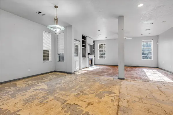13629 Wintercrest DR, Montgomery, TX 77356