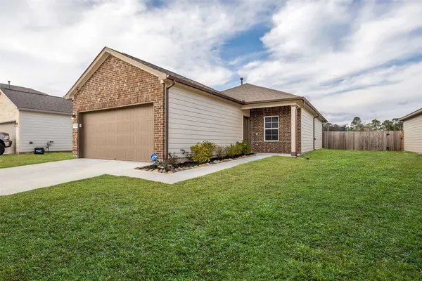 1172 Cypress LN, Dayton, TX 77535