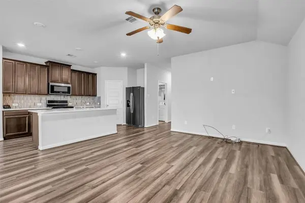 827 Cloverdale DR, Rosharon, TX 77583