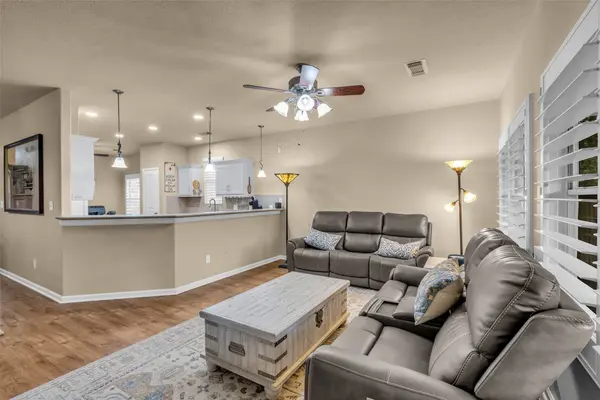 209 W George Jones RD, Livingston, TX 77351