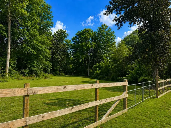 505 E George Jones RD, Livingston, TX 77351