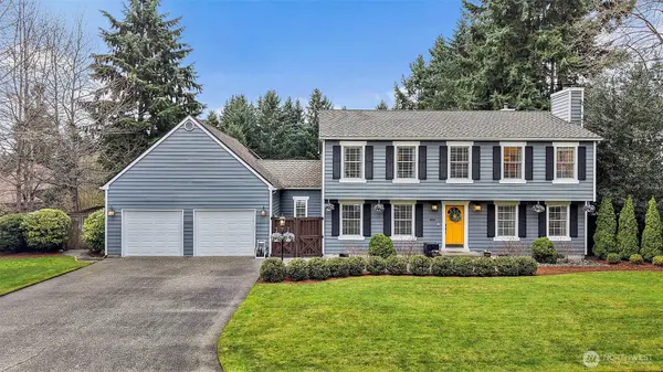 8816 164th ST E, Puyallup, WA 98375