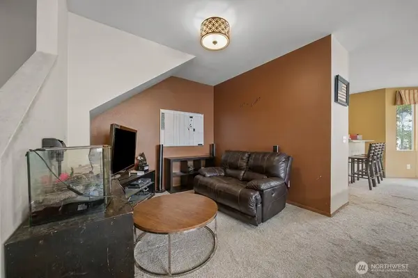 1693 Burnside PL #A, Dupont, WA 98327