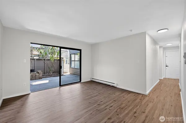2508 S 317th ST #208, Federal Way, WA 98003