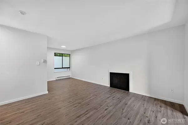 2508 S 317th ST #208, Federal Way, WA 98003