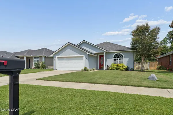 1801 Glencoe DR, Lynn Haven, FL 32444