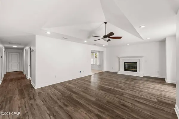 1812 Rhett PL, Lynn Haven, FL 32444