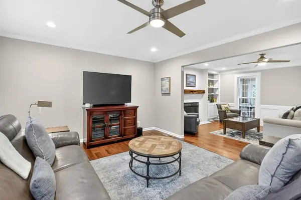 3395 New Heritage DR, Alpharetta, GA 30022