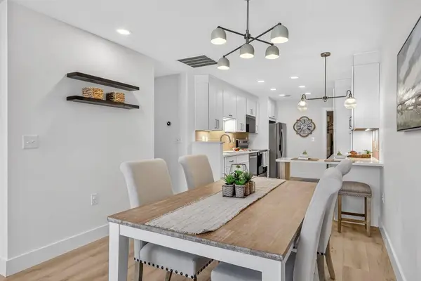 9103 Windrush LN, Alpharetta, GA 30009