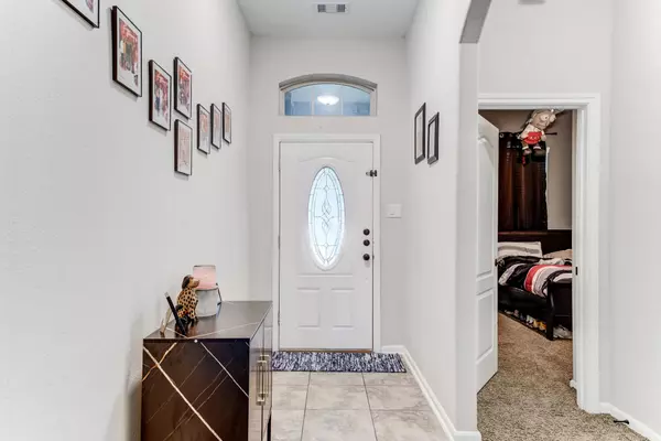 9902 Smokey Quartz LN, Rosharon, TX 77583