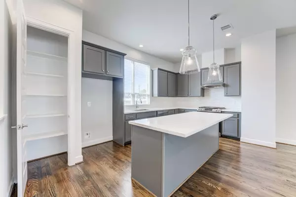 3028 Charline AVE, Houston, TX 77054