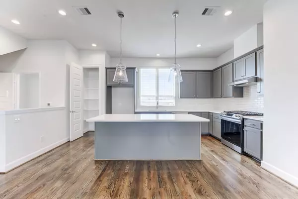 3028 Charline AVE, Houston, TX 77054