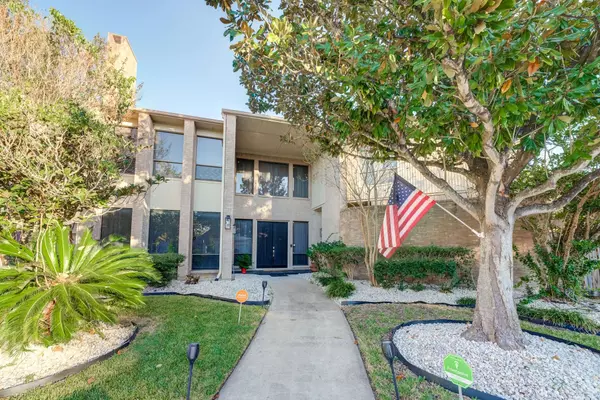 12007 Lakeway CT, Houston, TX 77071