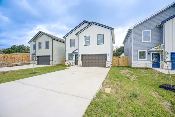 410 N 4th ST, Beasley, TX 77417