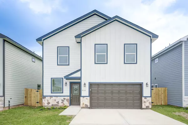 410 N 4th ST, Beasley, TX 77417