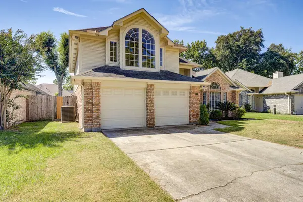 8306 Lake Crystal DR, Houston, TX 77095