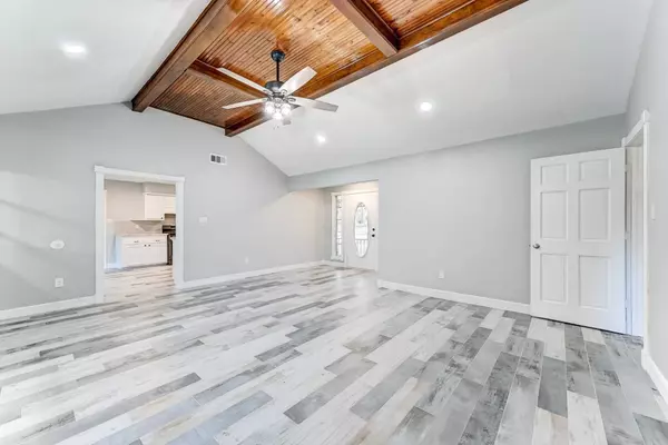 25869 Magnolia DR, Splendora, TX 77372