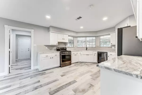 25869 Magnolia DR, Splendora, TX 77372