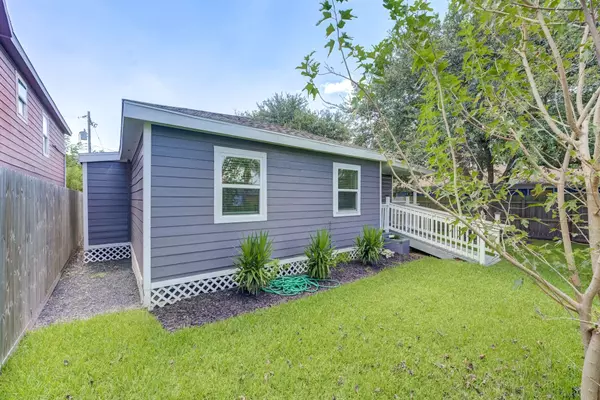 5523 Avenue O, Galveston, TX 77551