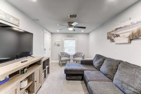 5523 Avenue O, Galveston, TX 77551