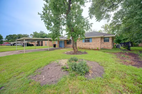 5535 Elm Springs DR, Houston, TX 77048