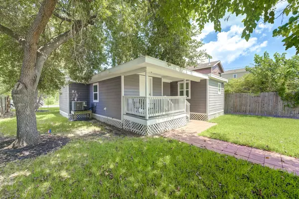 5523 Avenue O, Galveston, TX 77551